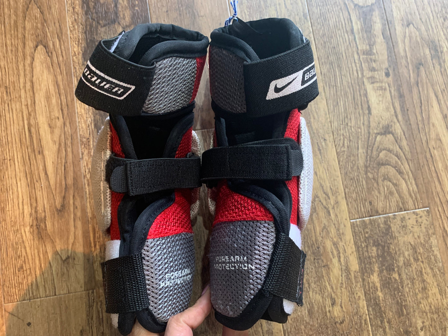 21 Junior Elbow Pads, Bauer VAPOR XVI L