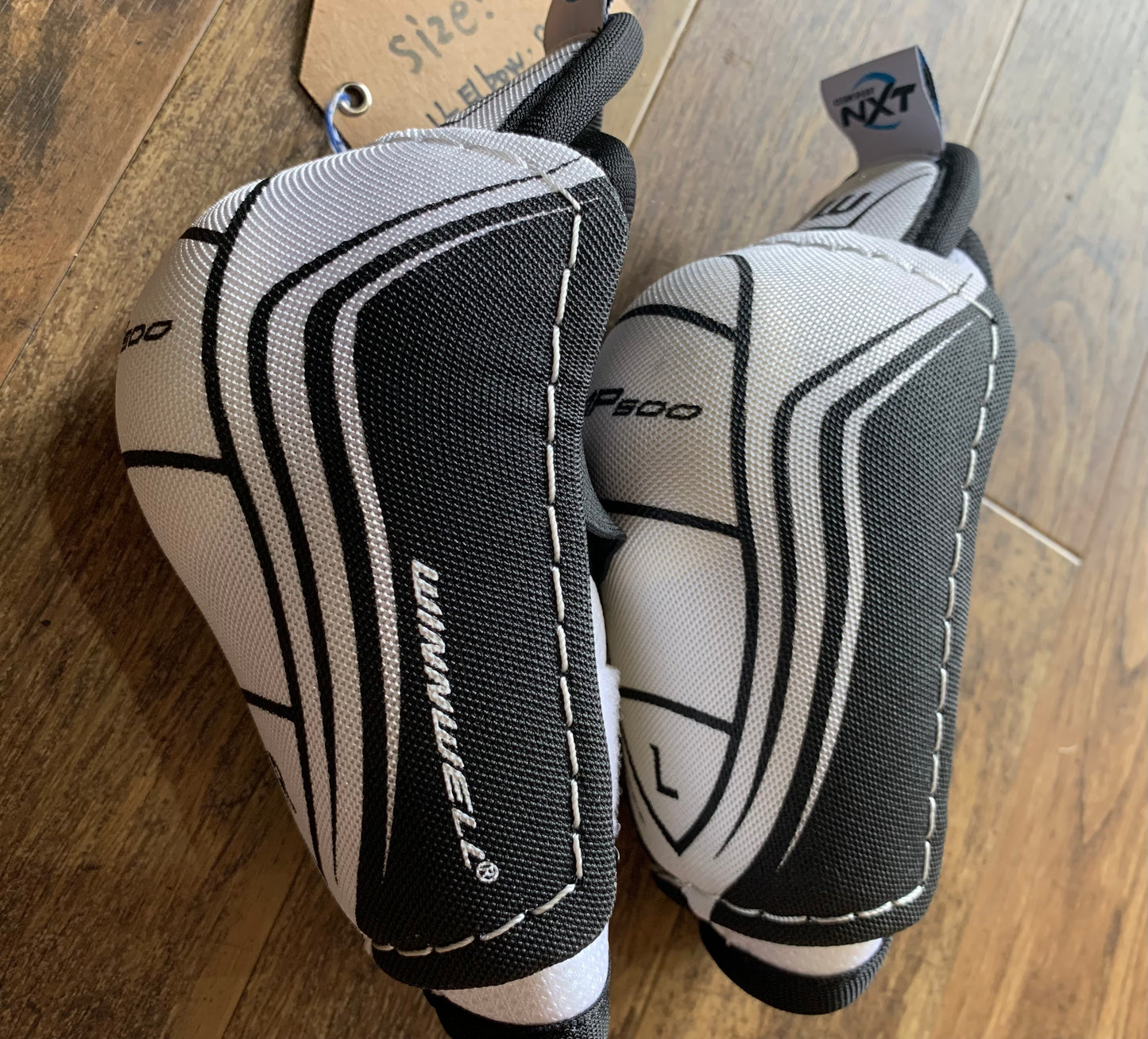 28 Junior Elbow Pads, WinWell AMP500 S